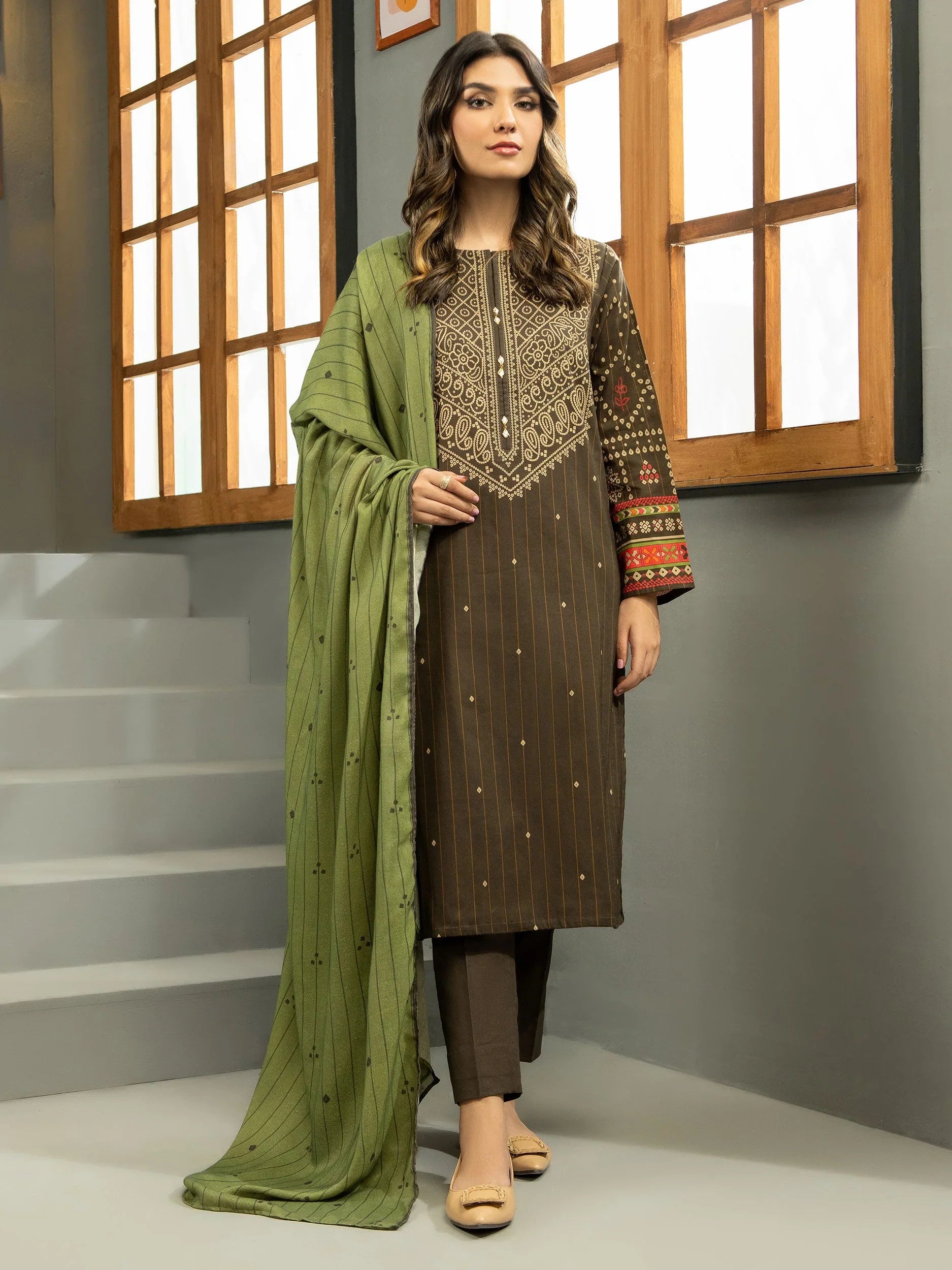 Limelight Winter printed khaddar Unstitched 3Pc Suit U2559 Brown