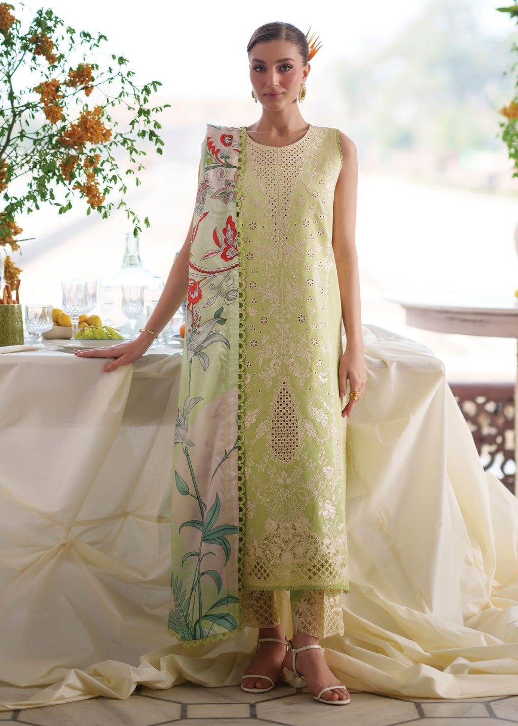Nilofer Luxury Lawn 26 3 Piece Suit