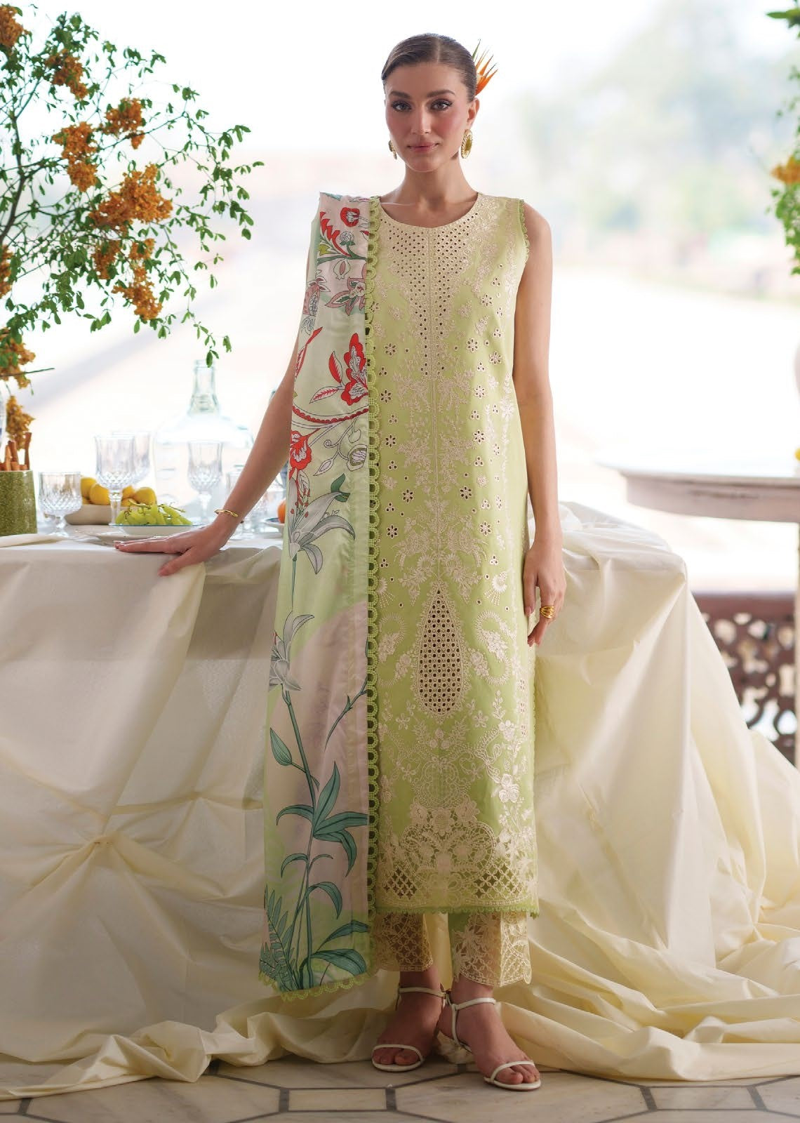 Nilofer Luxury Lawn 26 3 Piece Suit