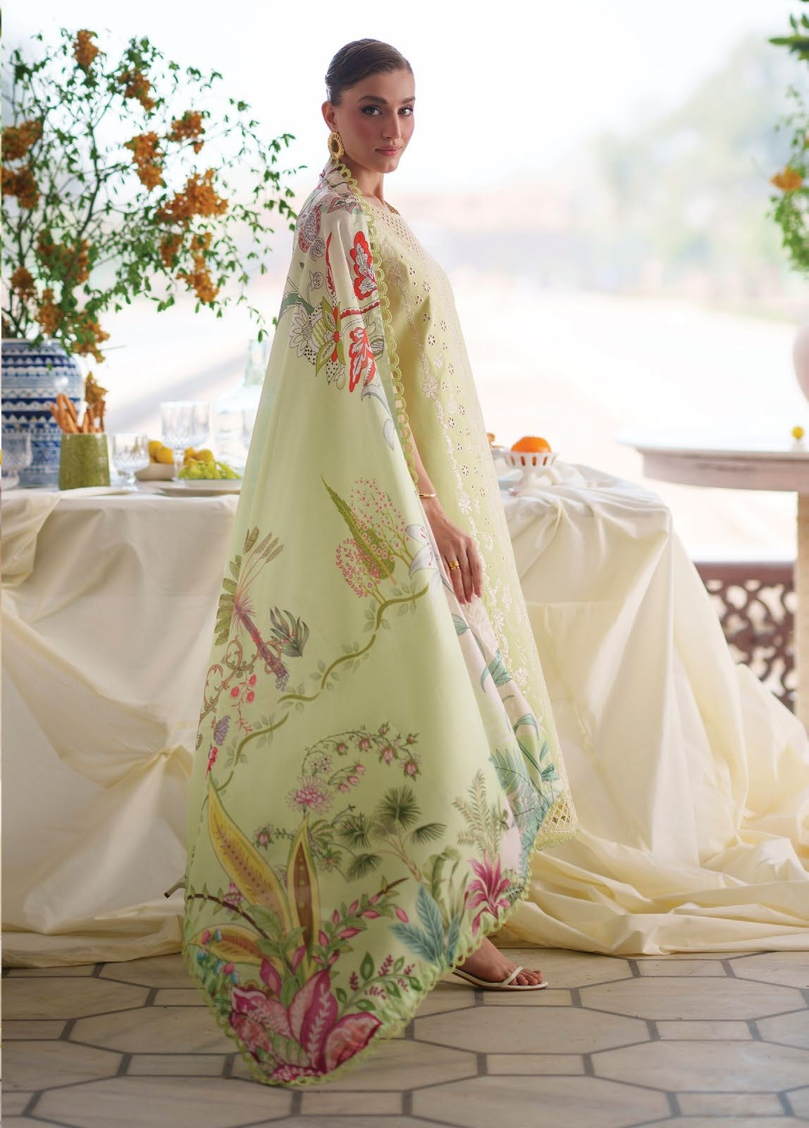 Nilofer Luxury Lawn 26 3 Piece Suit