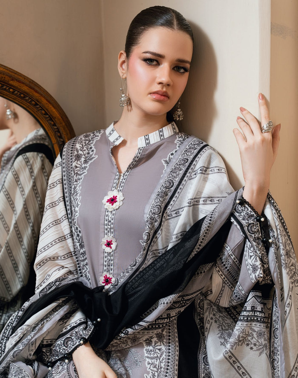 GulAhmed Modern Muse Printed Lawn Suit