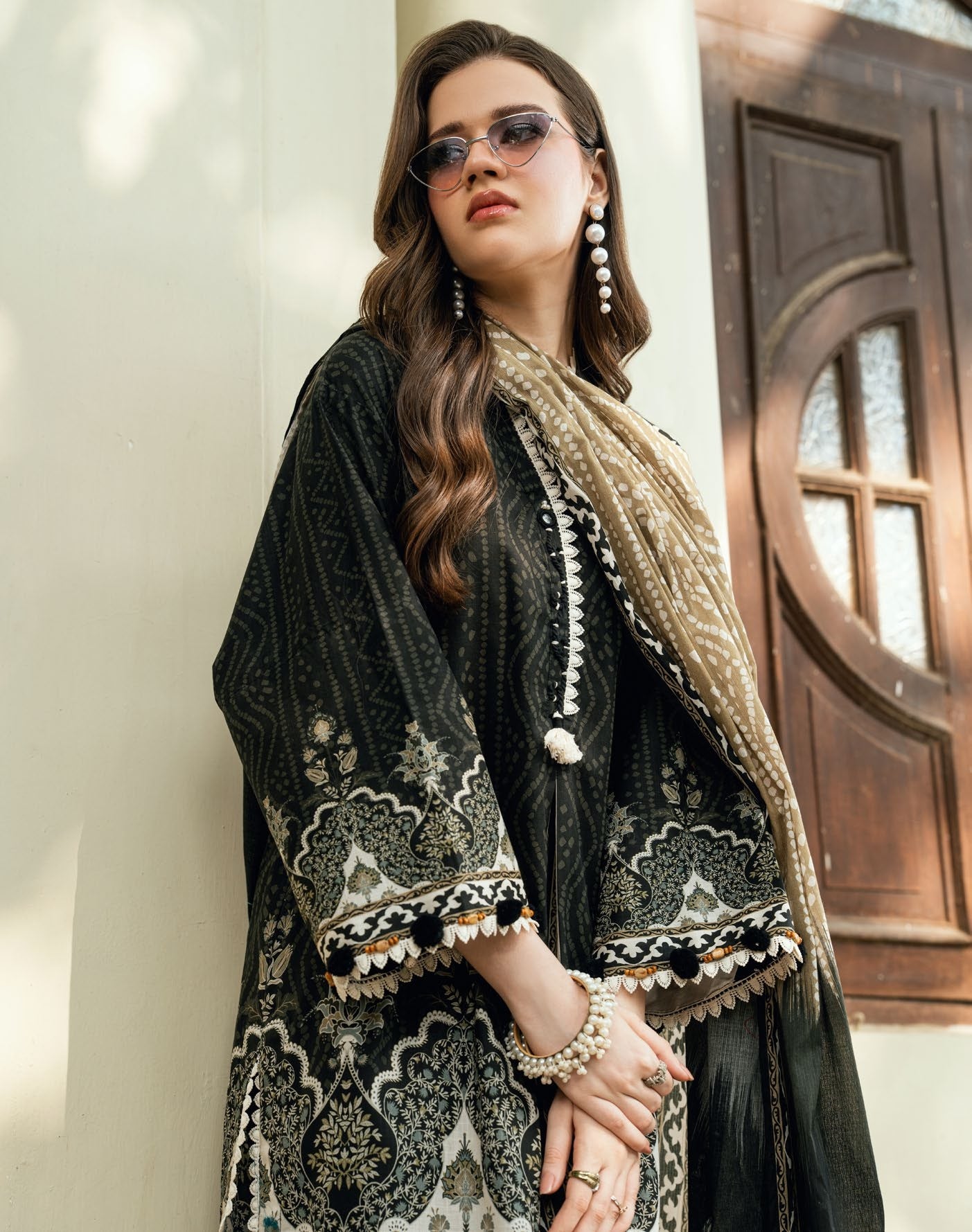 GulAhmed Velvet Bloom Cross Hatch Lawn Suit