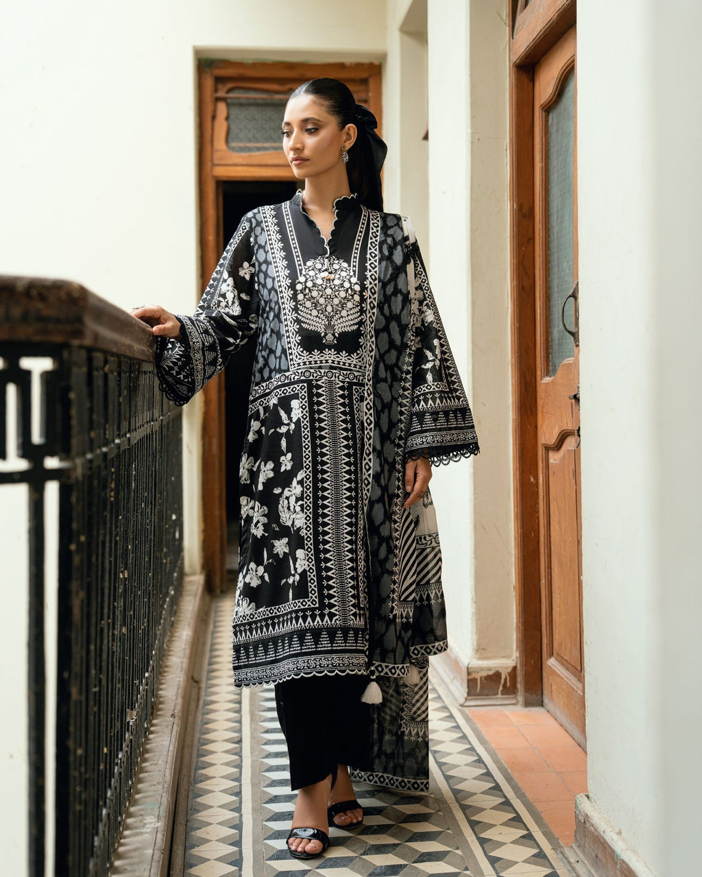 GulAhmed Soft Serenity Printed Lawn Suit