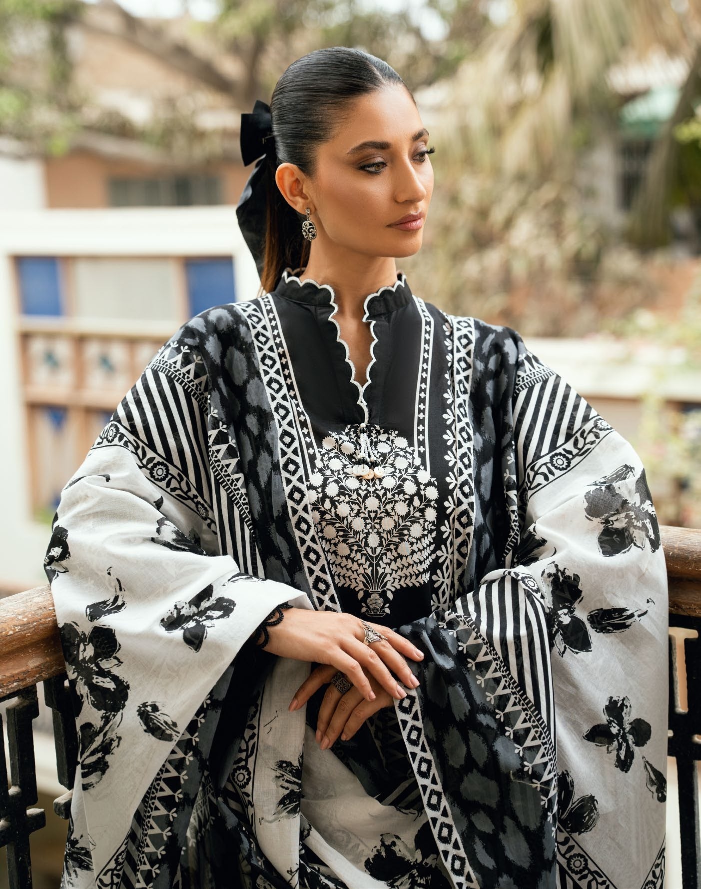 GulAhmed Soft Serenity Printed Lawn Suit
