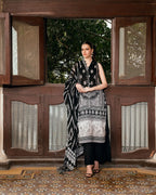 GulAhmed Quiet Bloom Printed Lawn Suit