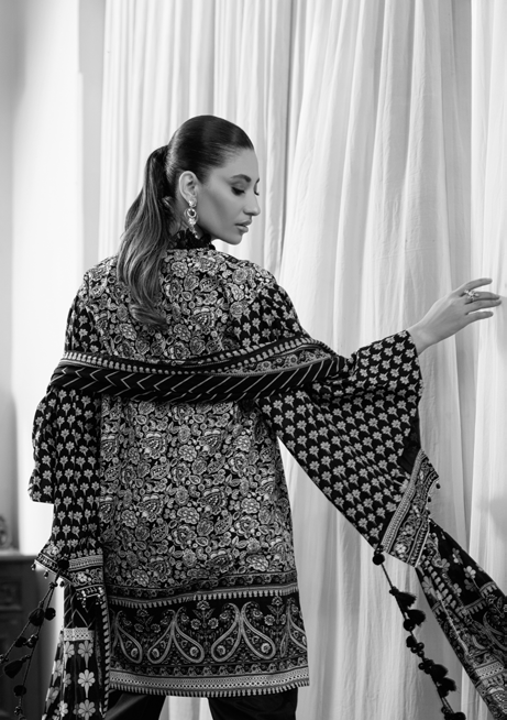 GulAhmed Summer Poise Printed Lawn Suit