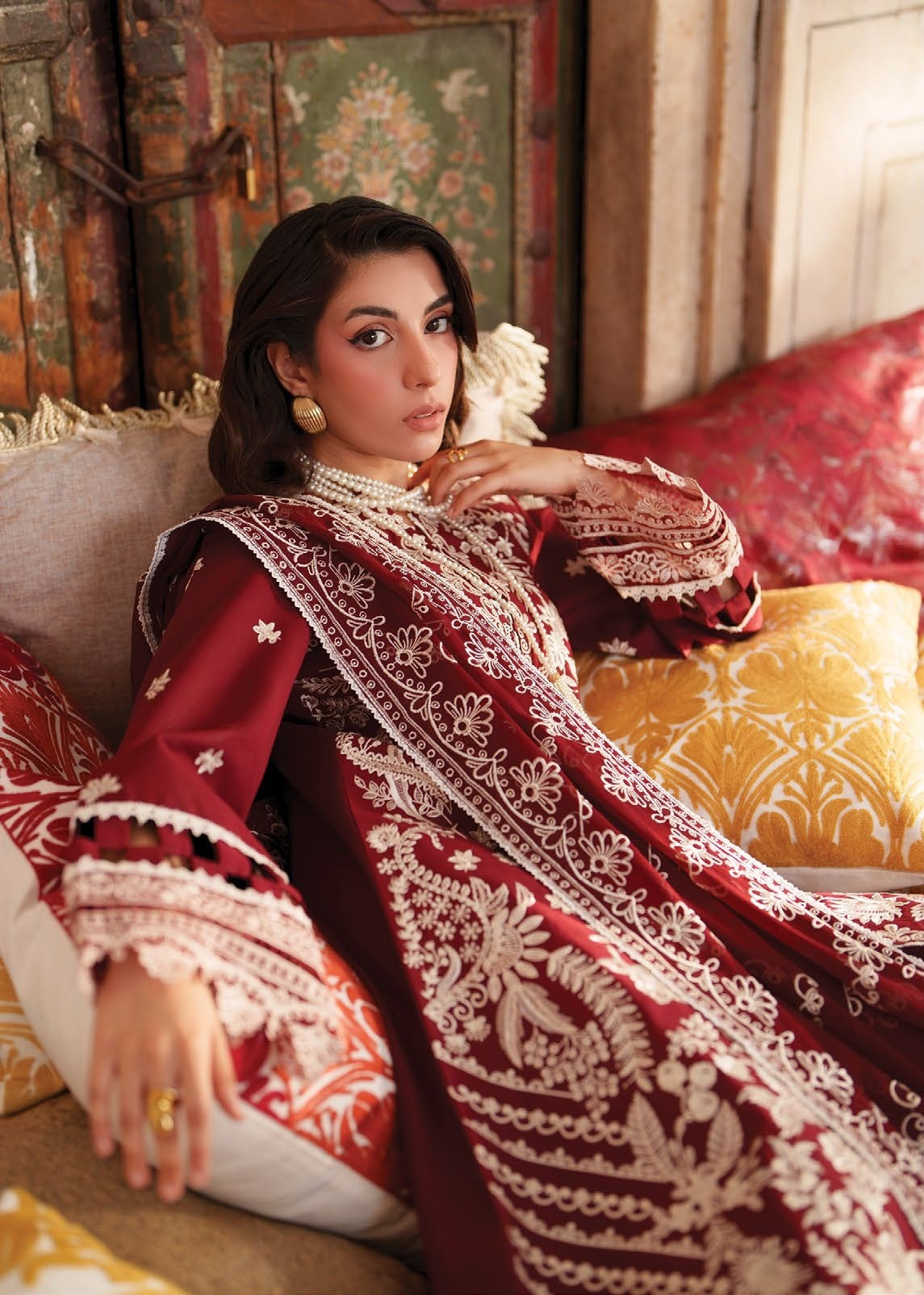 Nilofer Luxury Lawn 26  3 Piece Suit