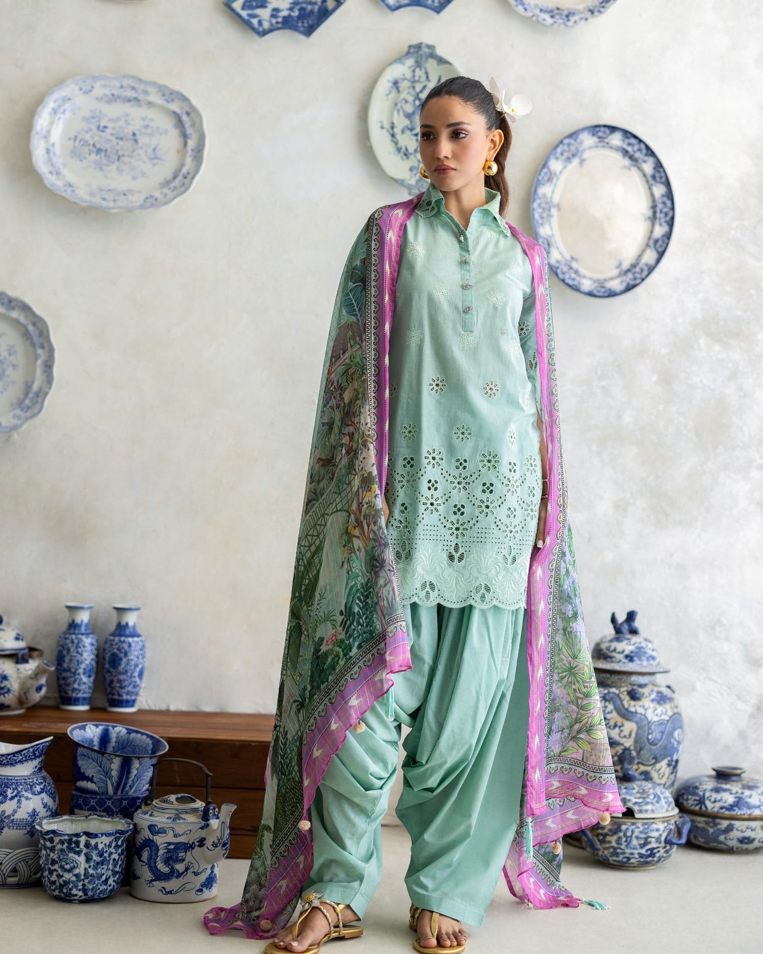 3-piece suit embroidered printed │GulAhmed Lawn│Freesia