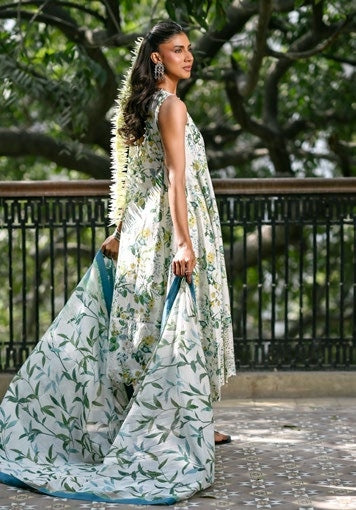 GulAhmed Classic Bloom Embroidered Lawn Suit