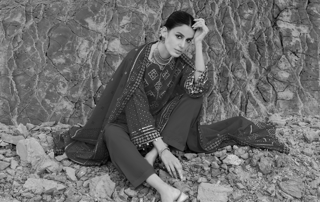 GulAhmed Chunri Printed Lawn 3 Piece Suit