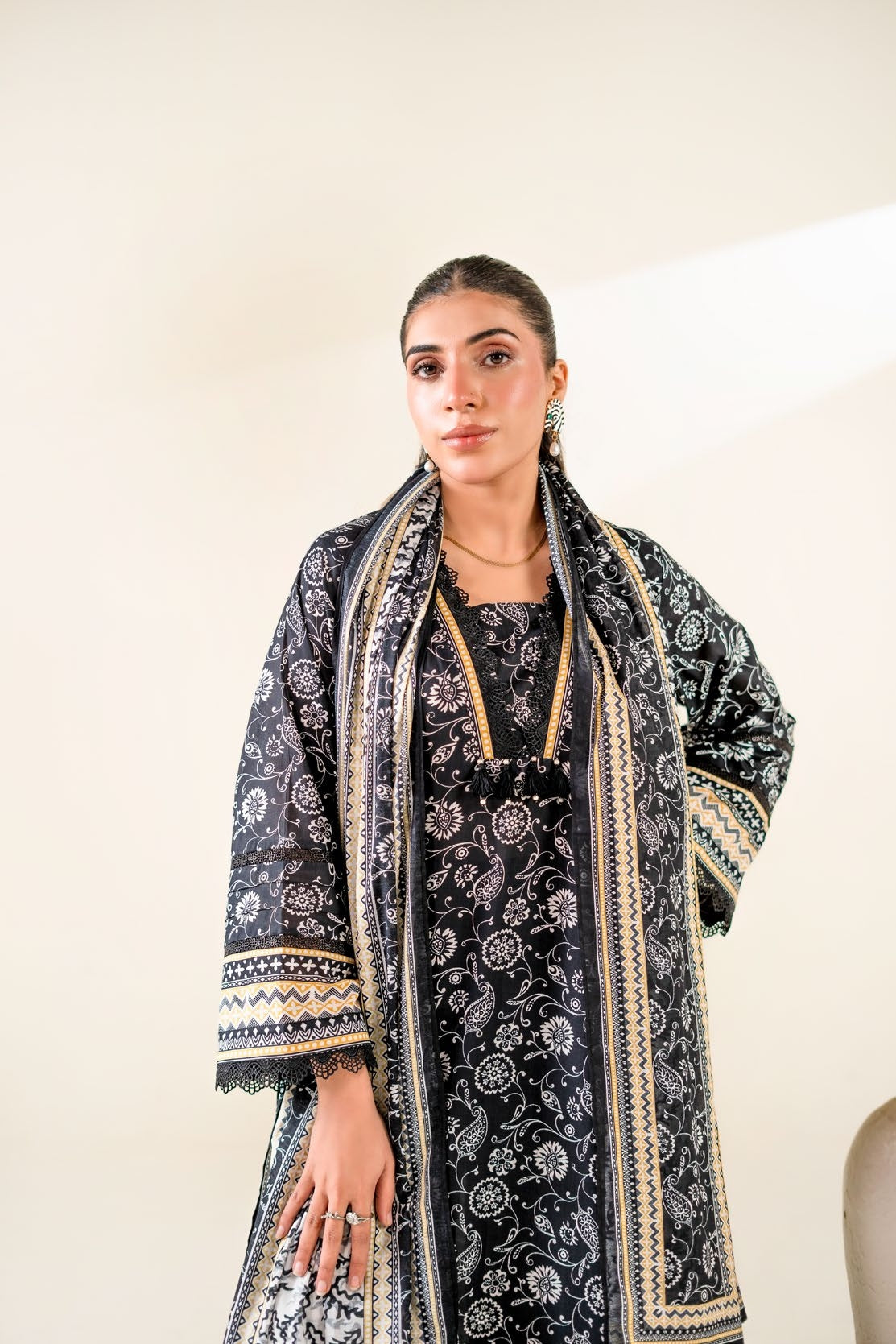 3-piece printed │Noor-e-Subah KHAS Lawn Suit