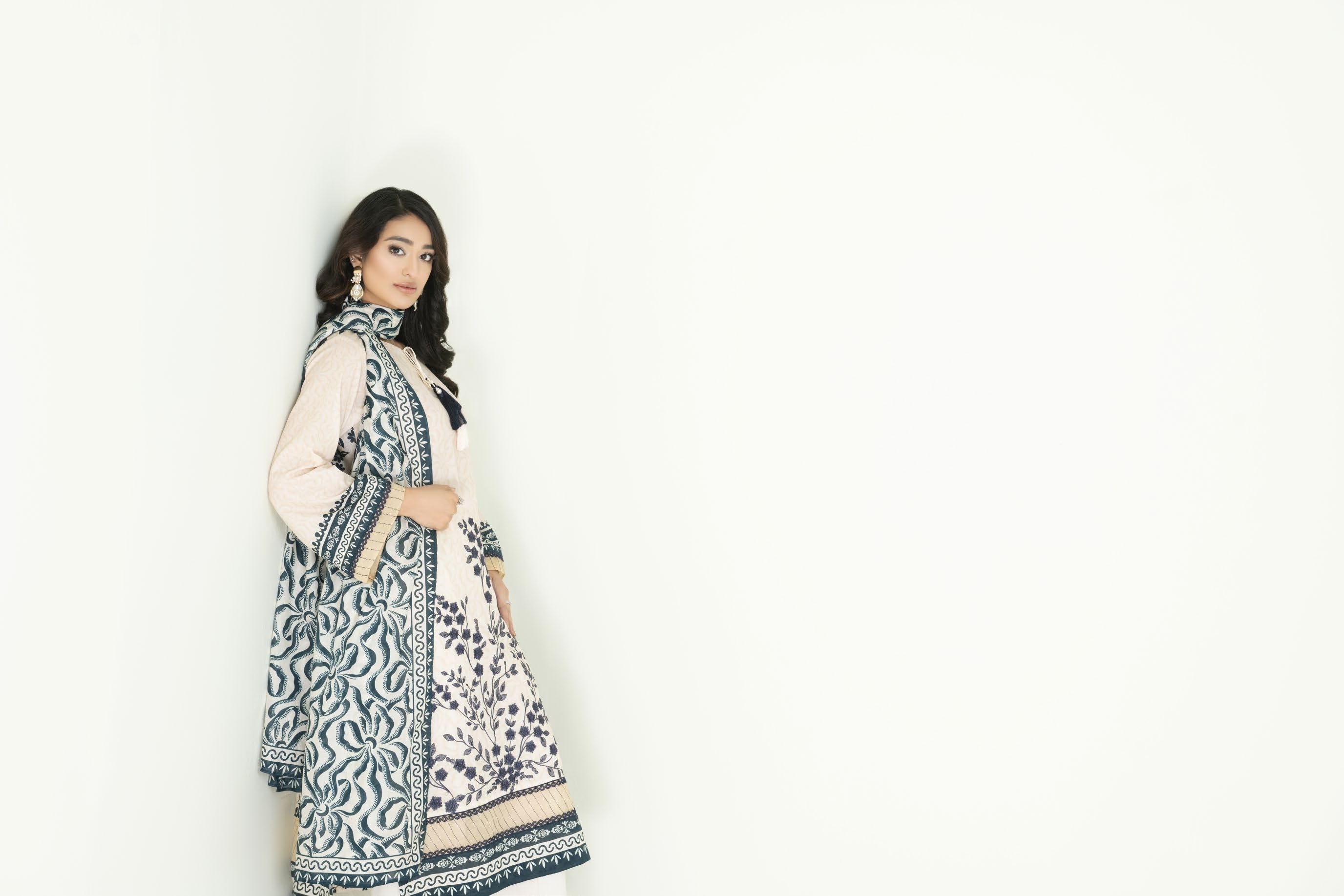 3 Piece Embroidered Lawn Suit│KHAS Amaira Stitched