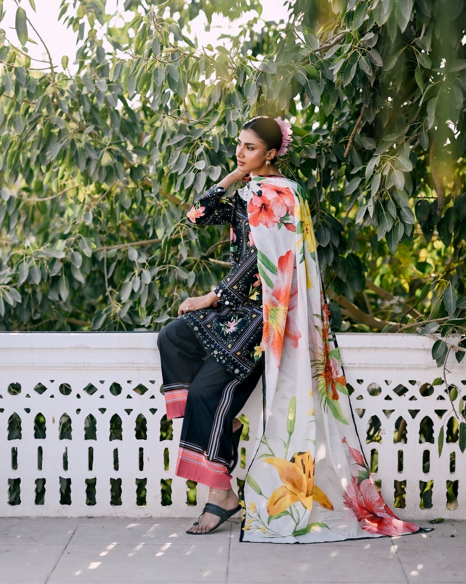 GulAhmed Garden Glow Embroidered Lawn Suit