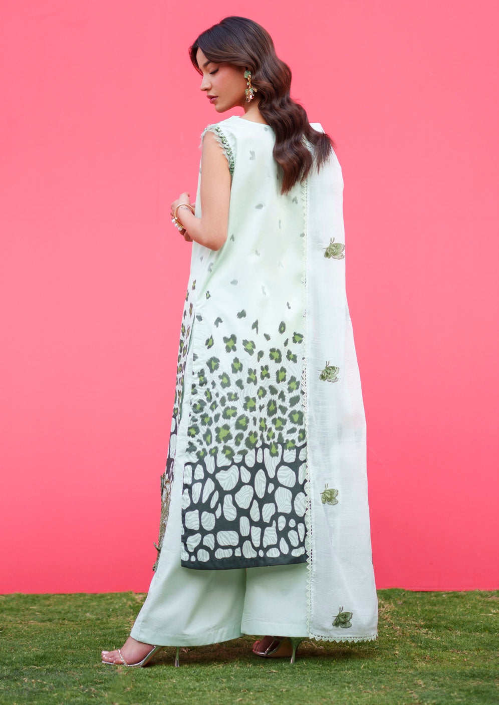 Parishay Azmir Printed Lawn 3 Piece Suit