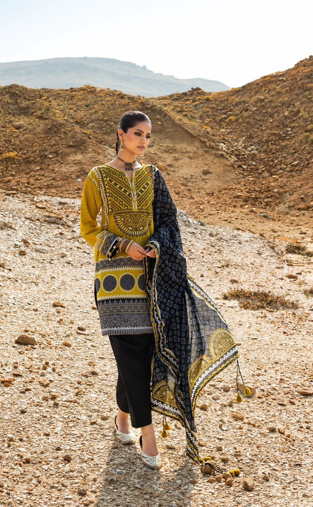 GulAhmed Chunri Printed Lawn 3 Piece Suit