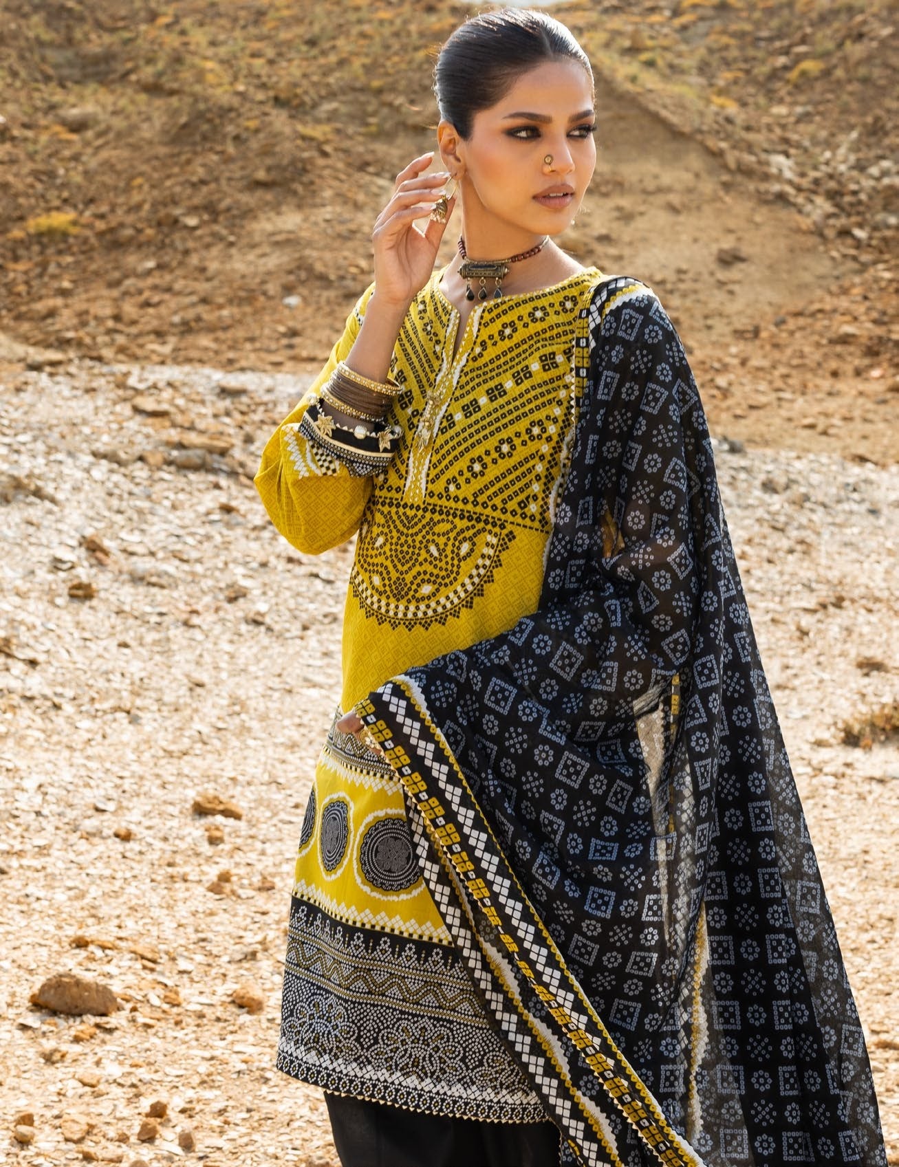 GulAhmed Chunri Printed Lawn 3 Piece Suit