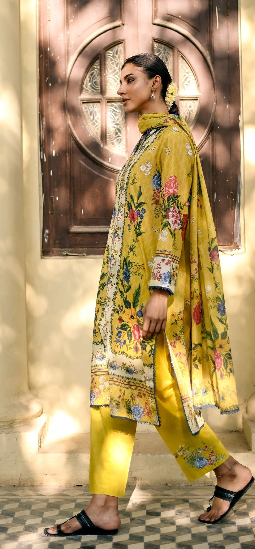 GulAhmed Luxe Petals Embroidered Lawn Suit