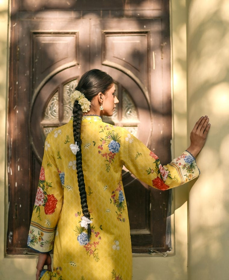 GulAhmed Luxe Petals Embroidered Lawn Suit