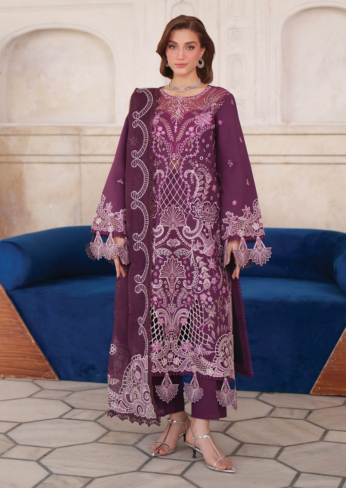 Nilofer Luxury Lawn 26 3 Piece Suit