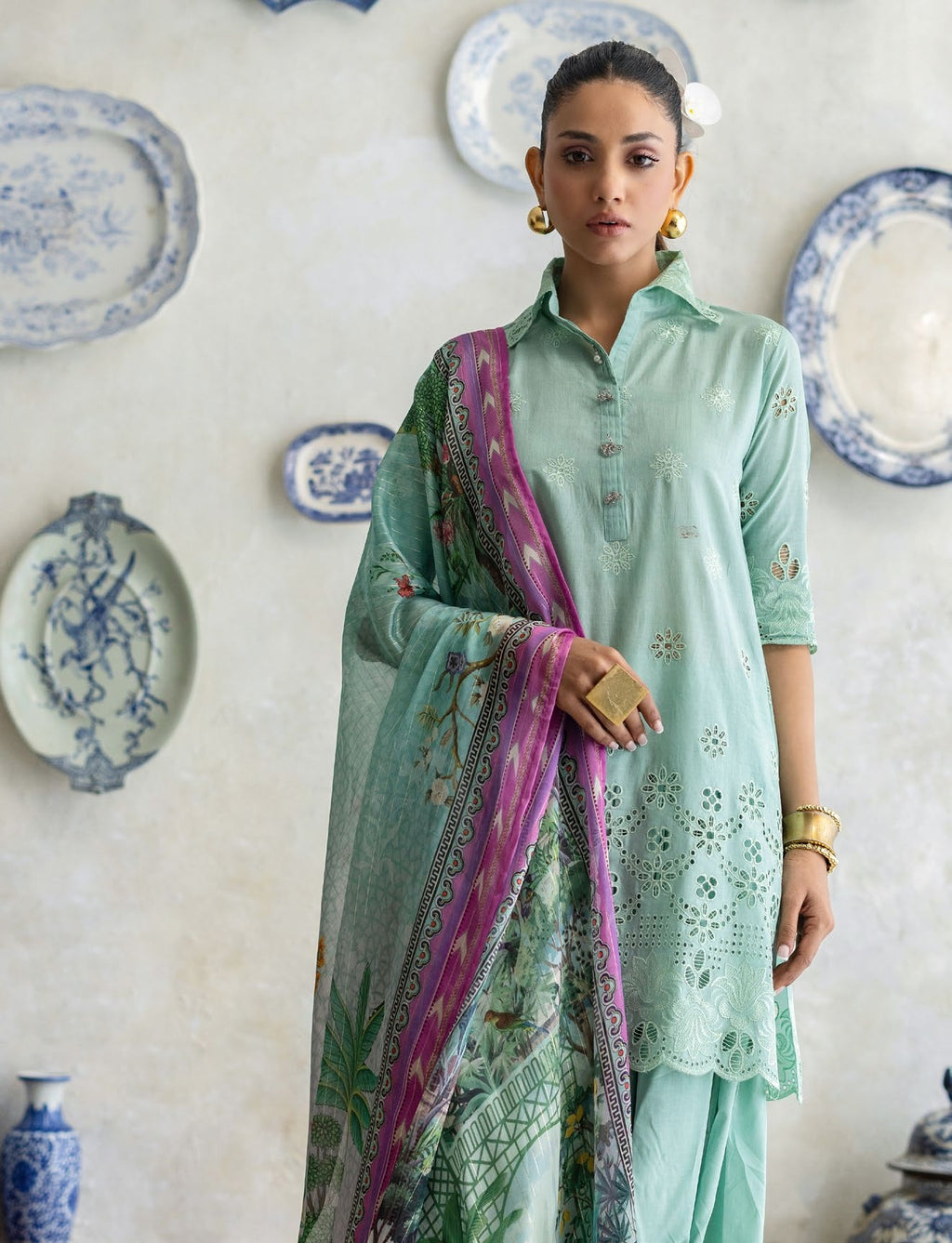3-piece suit embroidered printed │GulAhmed Lawn│Freesia