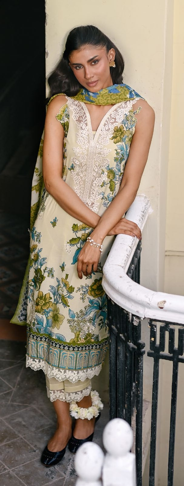 GulAhmed Graceful Hues Embroidered Lawn Suit