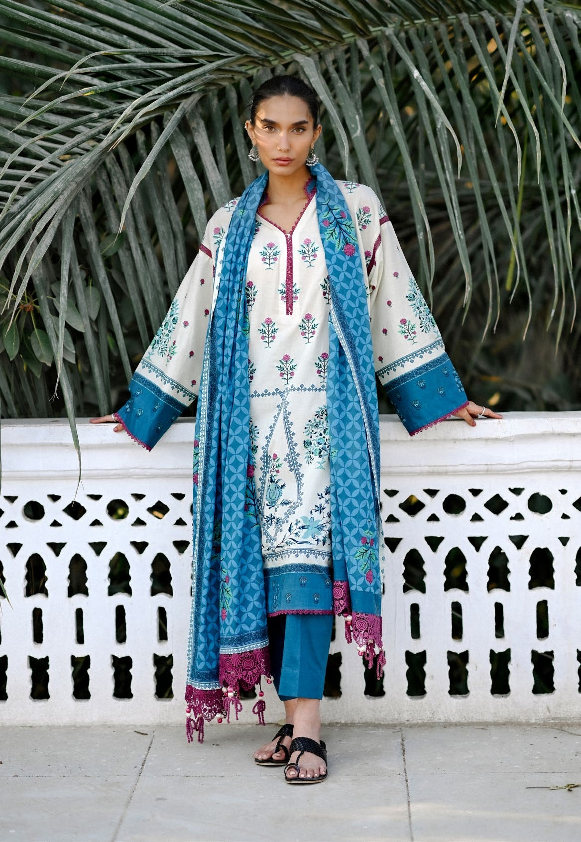 GulAhmed Modern Muse Embroidered Lawn Suit