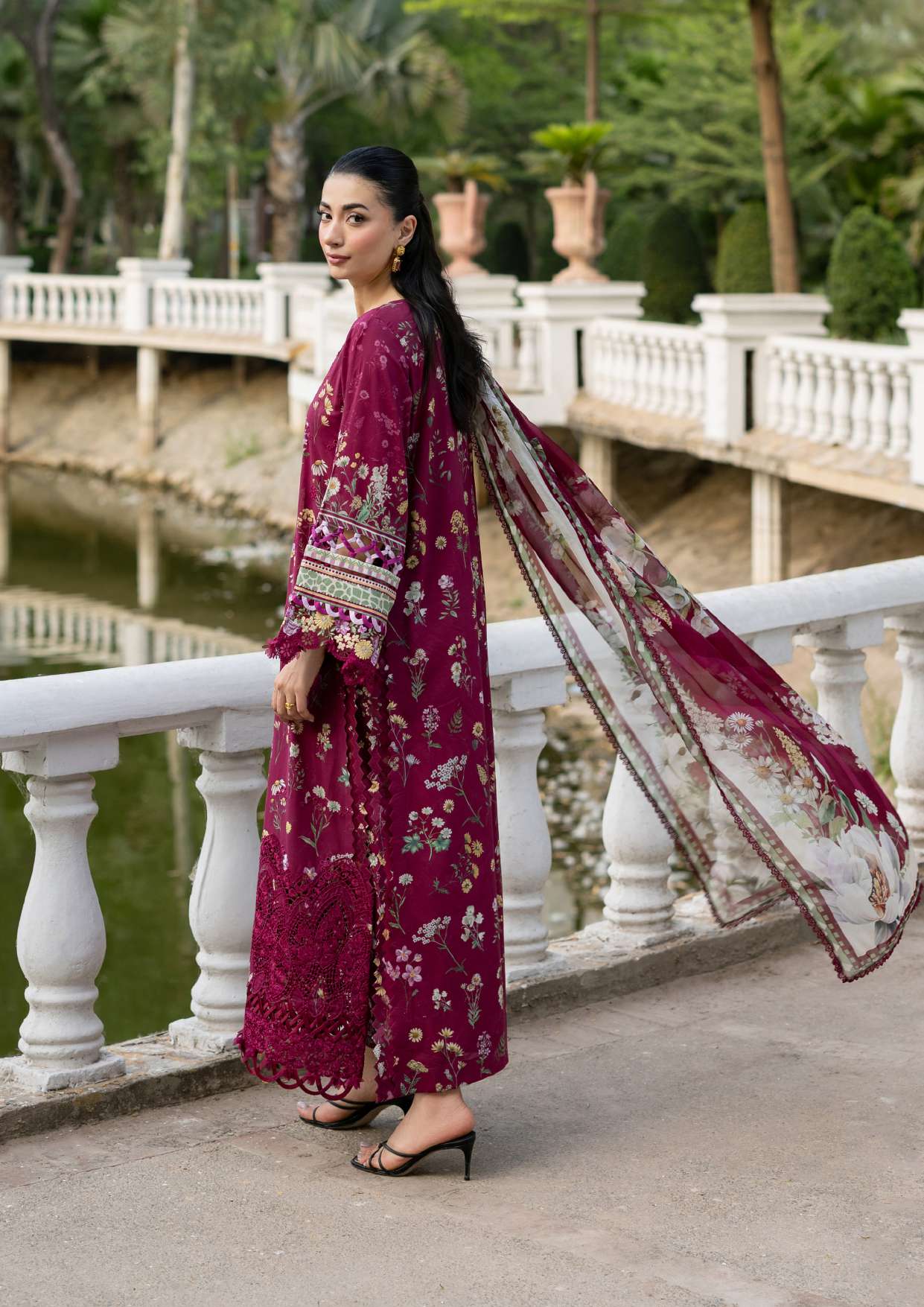 Elaf Premium ESG-2A Nora Unstitched 3 Piece Lawn Suit