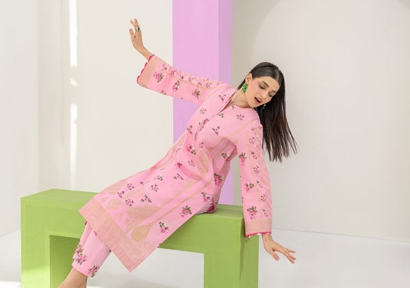 GulAhmed Soft Bloom 2 Piece Lawn Suit