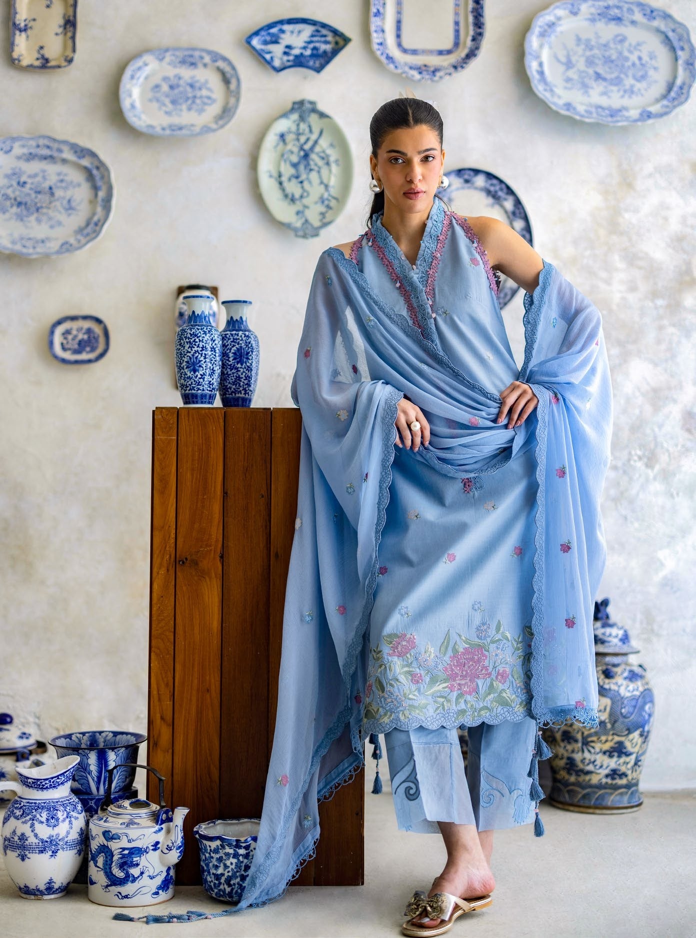 3-piece suit Fancy Embroidered│GulAhmed Lawn│Freesia