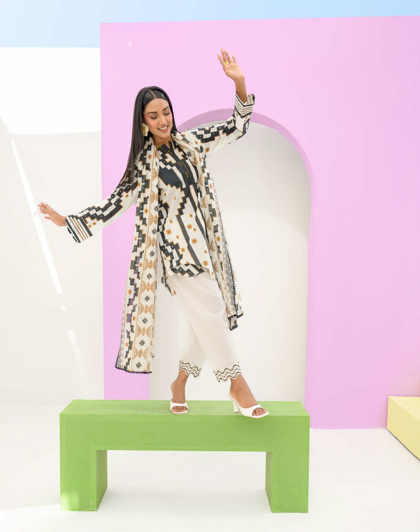 GulAhmed Freshly Cut Embroidered Lawn Suit