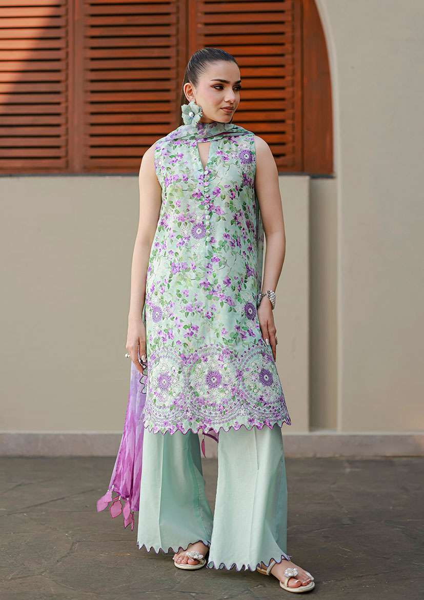 3-piece unstitched Lawn Suit ┃Zellbury