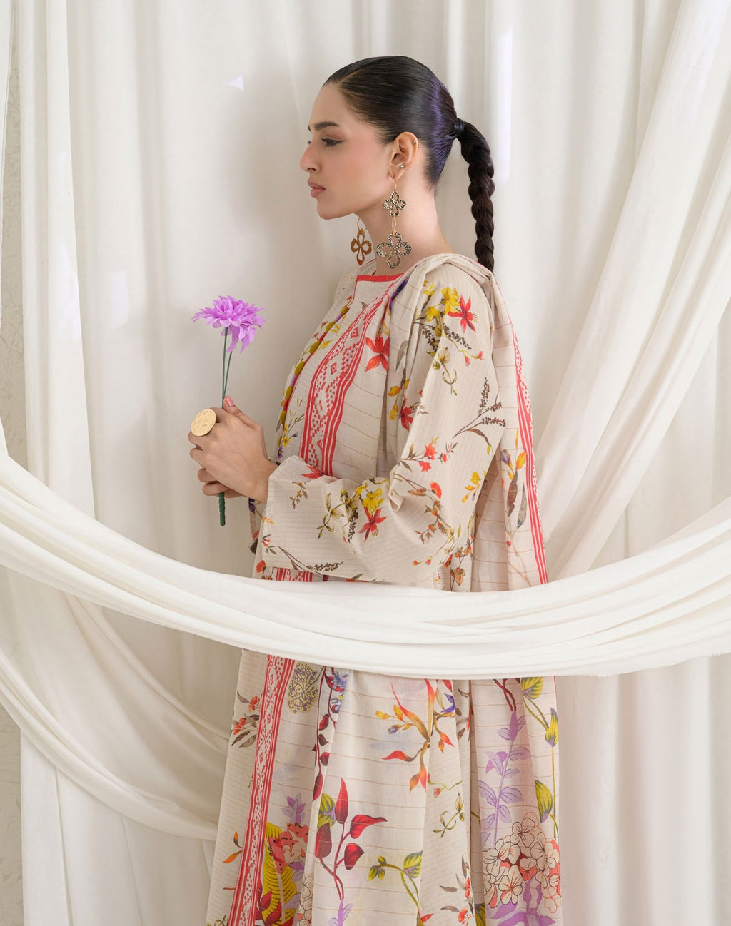 GulAhmed Worthy Frame Mehsuri Lawn Suit
