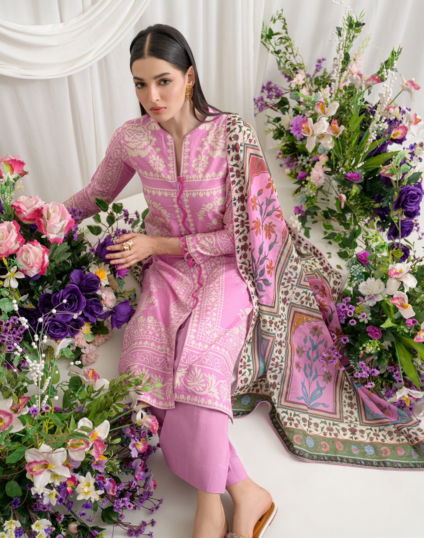 GulAhmed Luxe Petals Dobby Lawn Suit