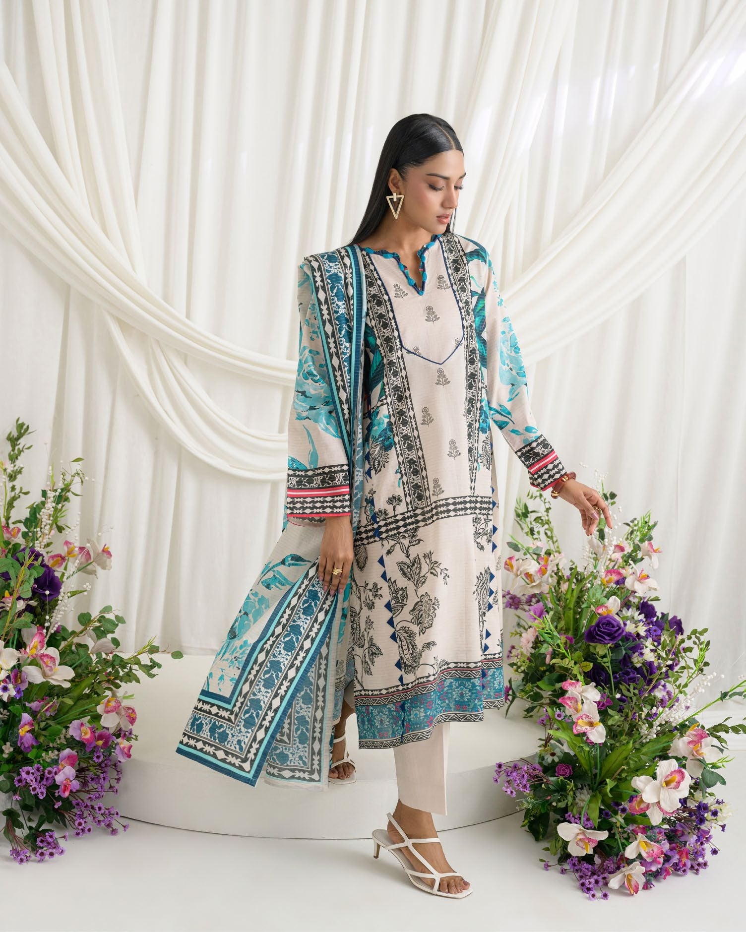 GulAhmed Clean and Wild Mehsuri Lawn Suit