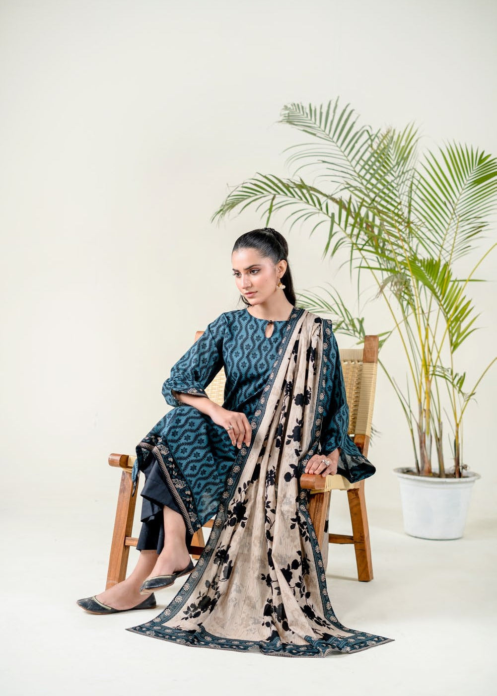 3-piece printed │Noor-e-Subah KHAS Lawn Suit