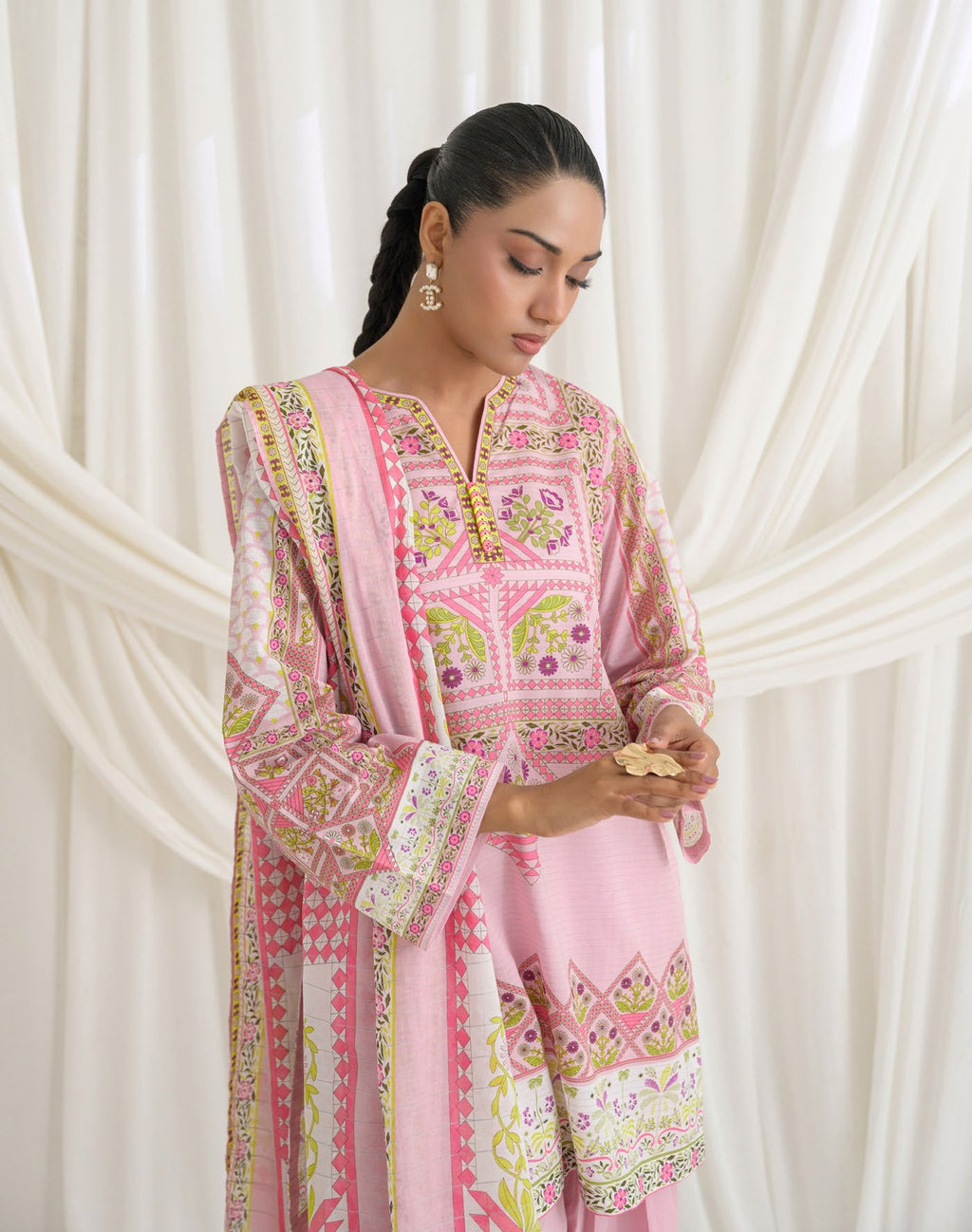 GulAhmed Wildflower Days Mehsuri Lawn Suit