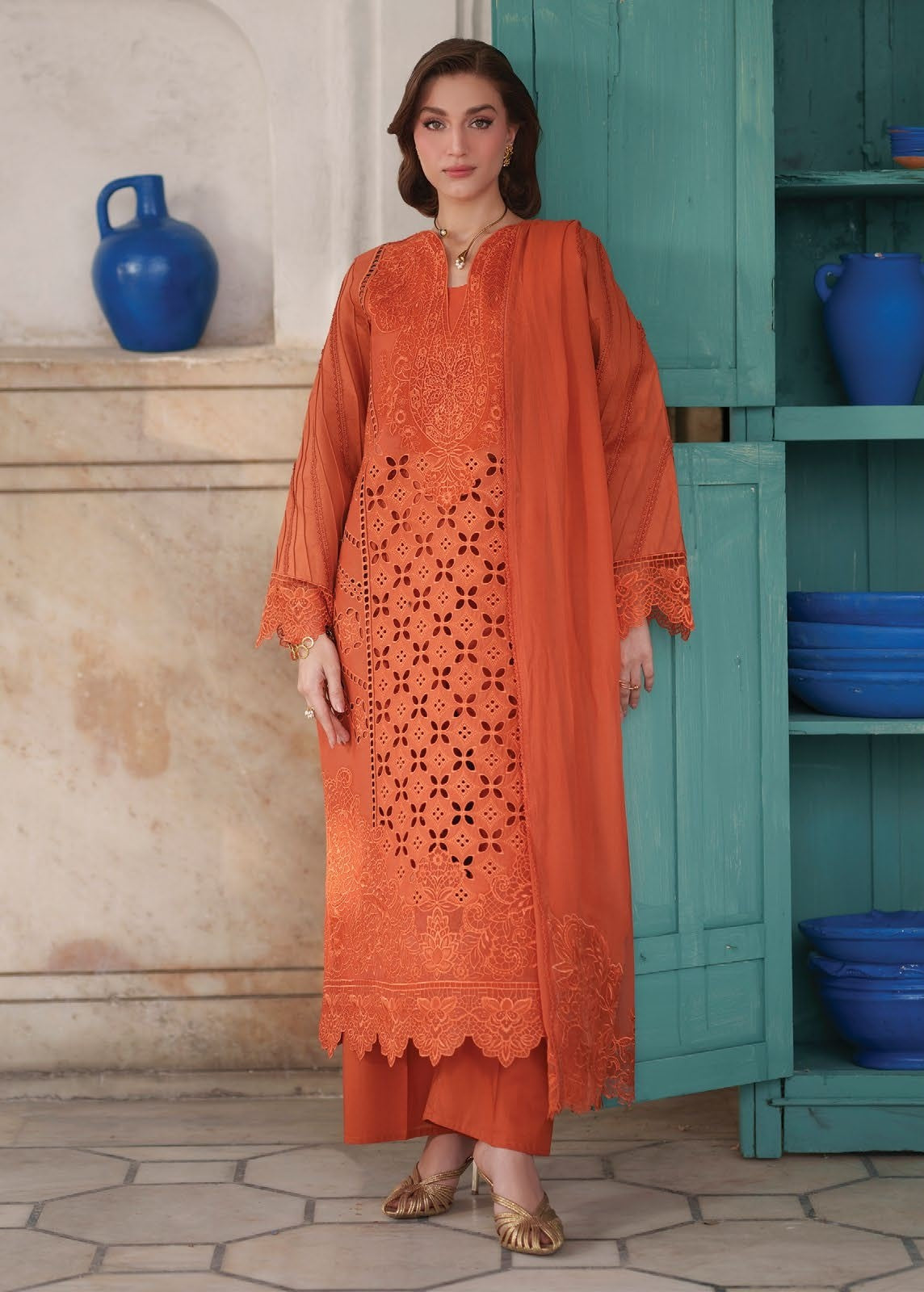 Nilofer Luxury Lawn 26  3 Piece Suit