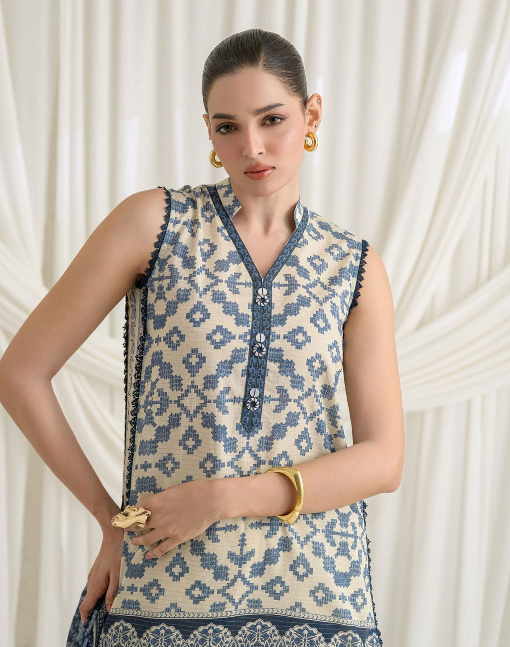 GulAhmed Blossom Thread Mehsuri Lawn Suit