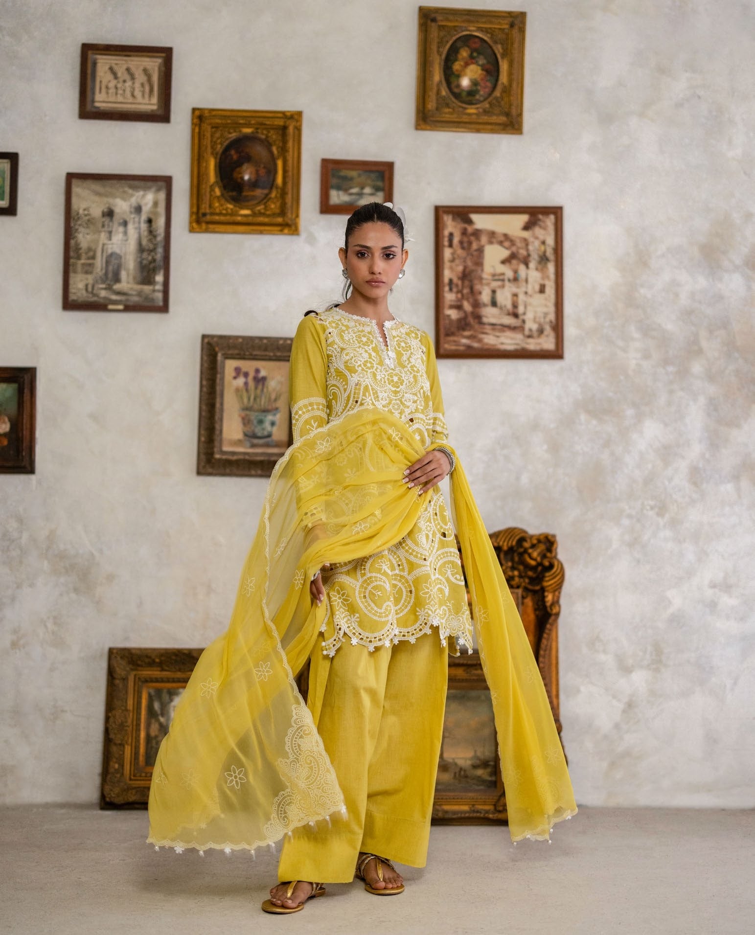 3-piece suit Fancy Embroidered│GulAhmed Lawn│Freesia