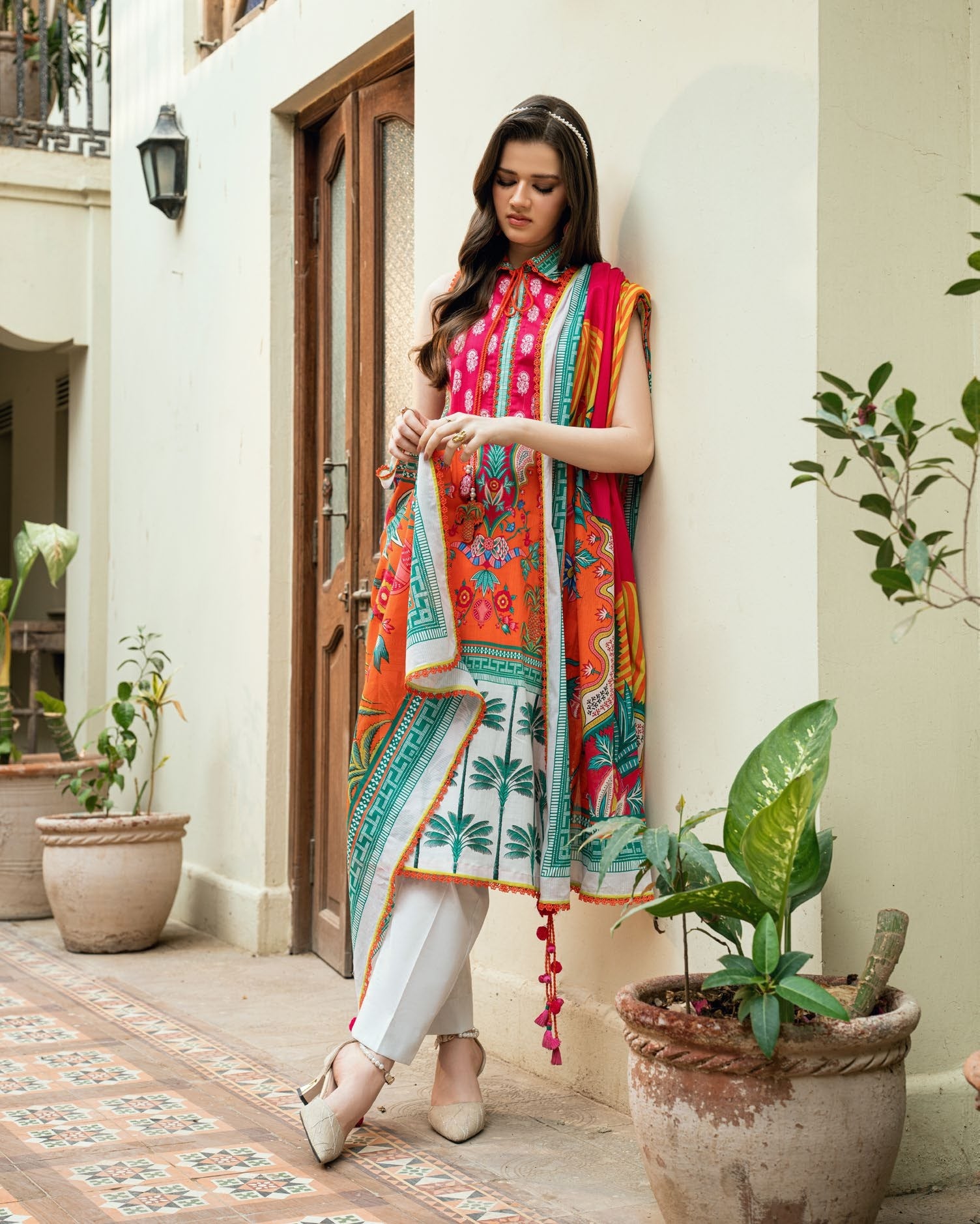 GulAhmed Luxe Petals Cross Hatch Lawn Suit