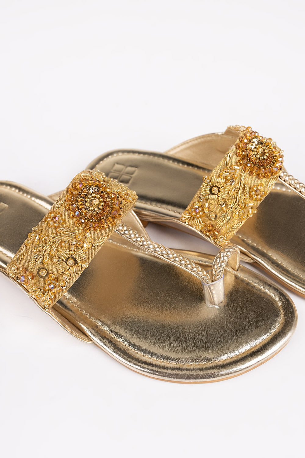 Women Golden Kolhapuri