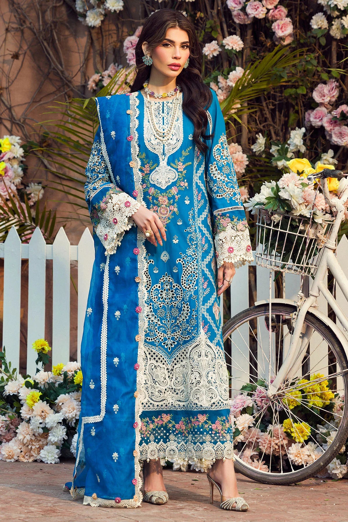 Motifz Premium Embroidered Lawn Unstitched Suit 4424-GUL-E-RANA