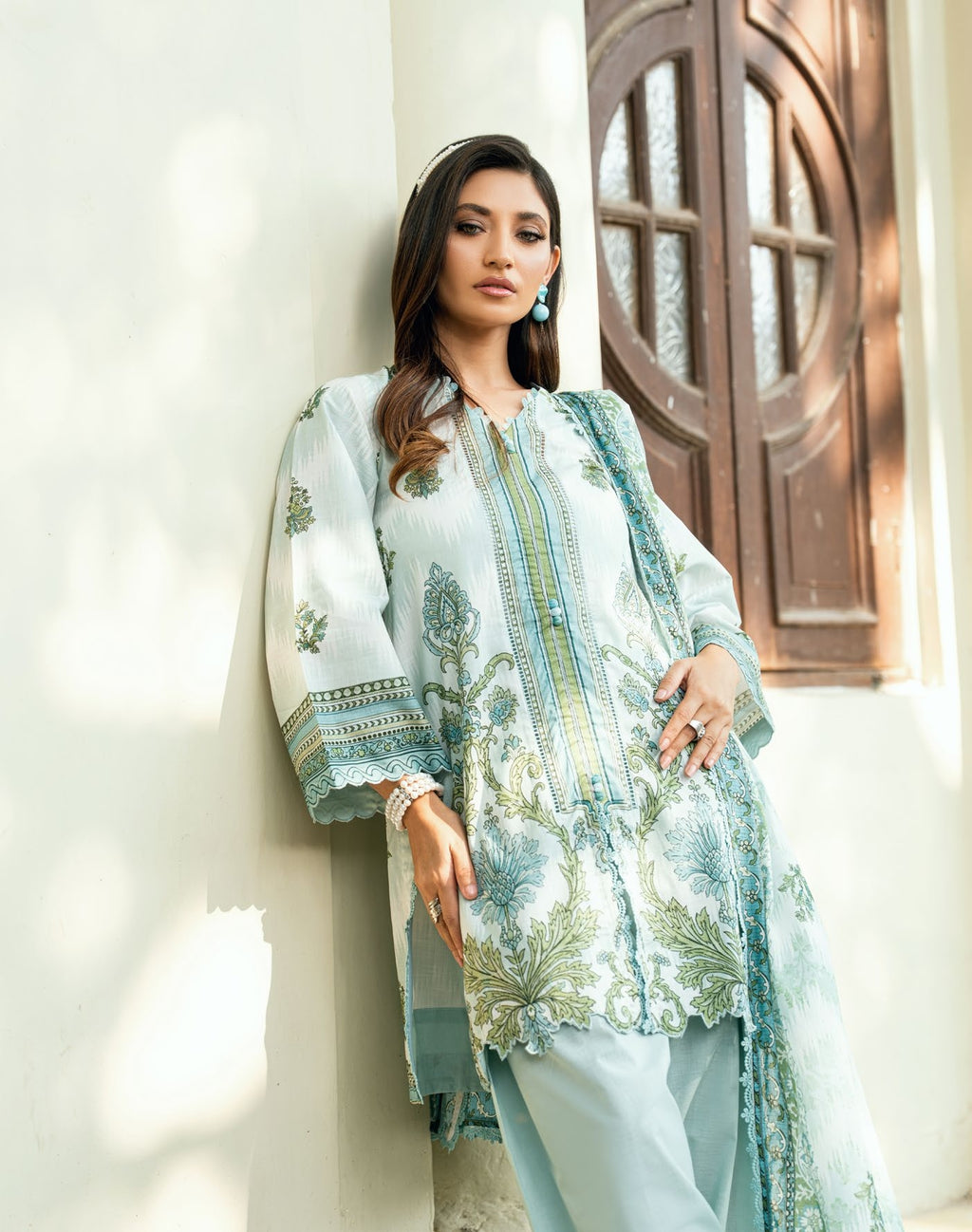 GulAhmed Garden Glow Cross Hatch Lawn Suit