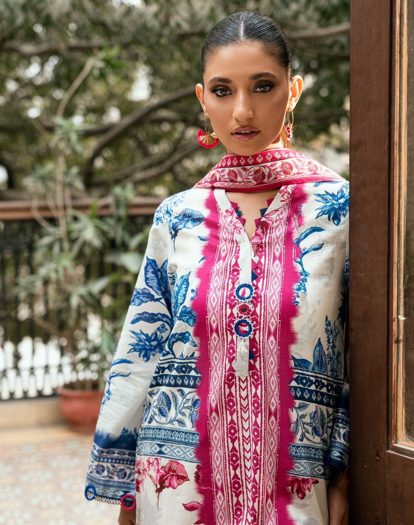 GulAhmed Stillness in Style Cross Hatch Lawn Suit