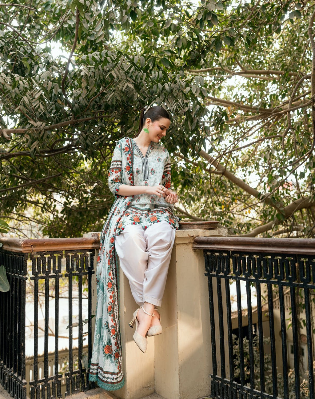GulAhmed Summer Archive Cross Hatch Lawn Suit