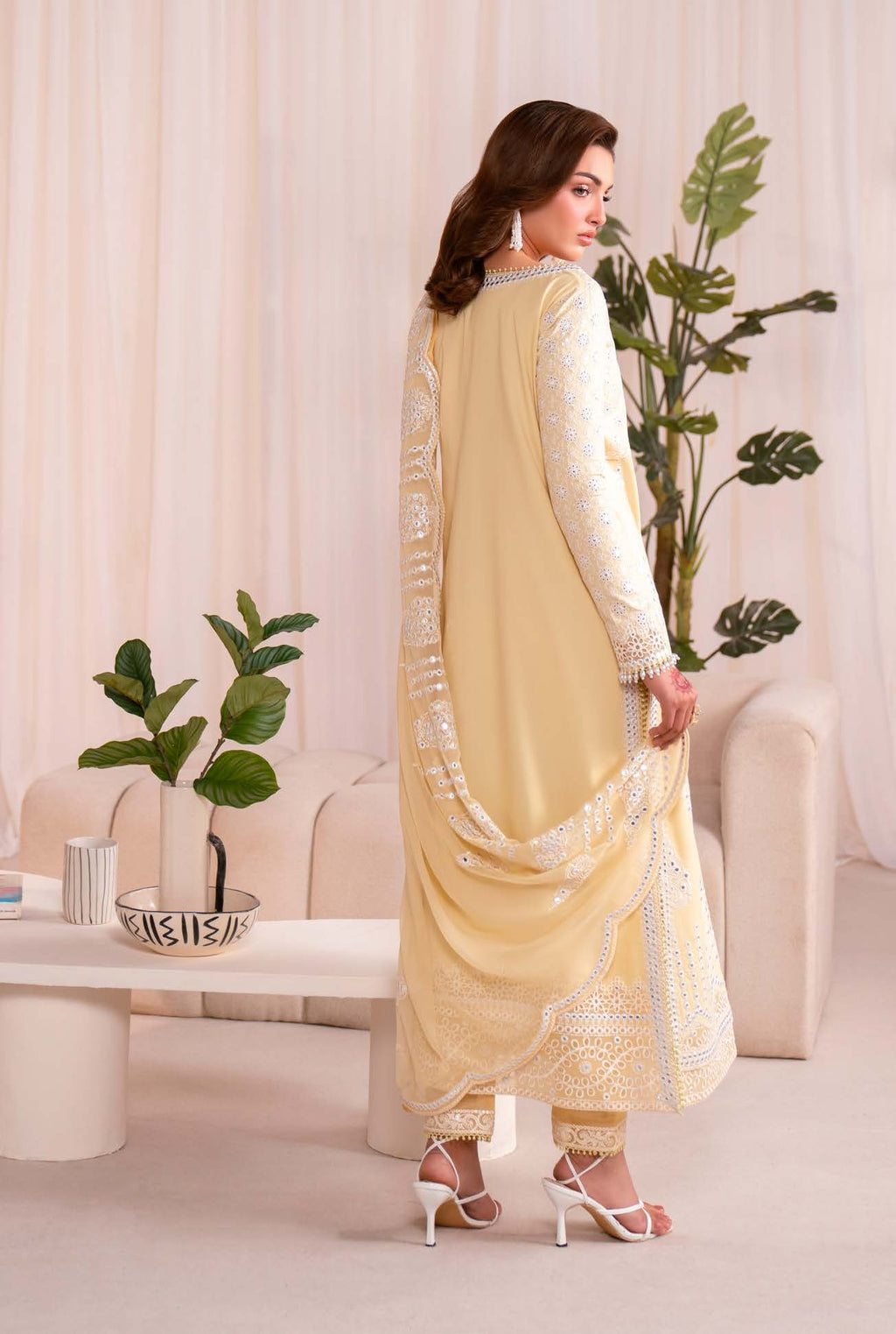 Maryum & Maria unstitched Lawn