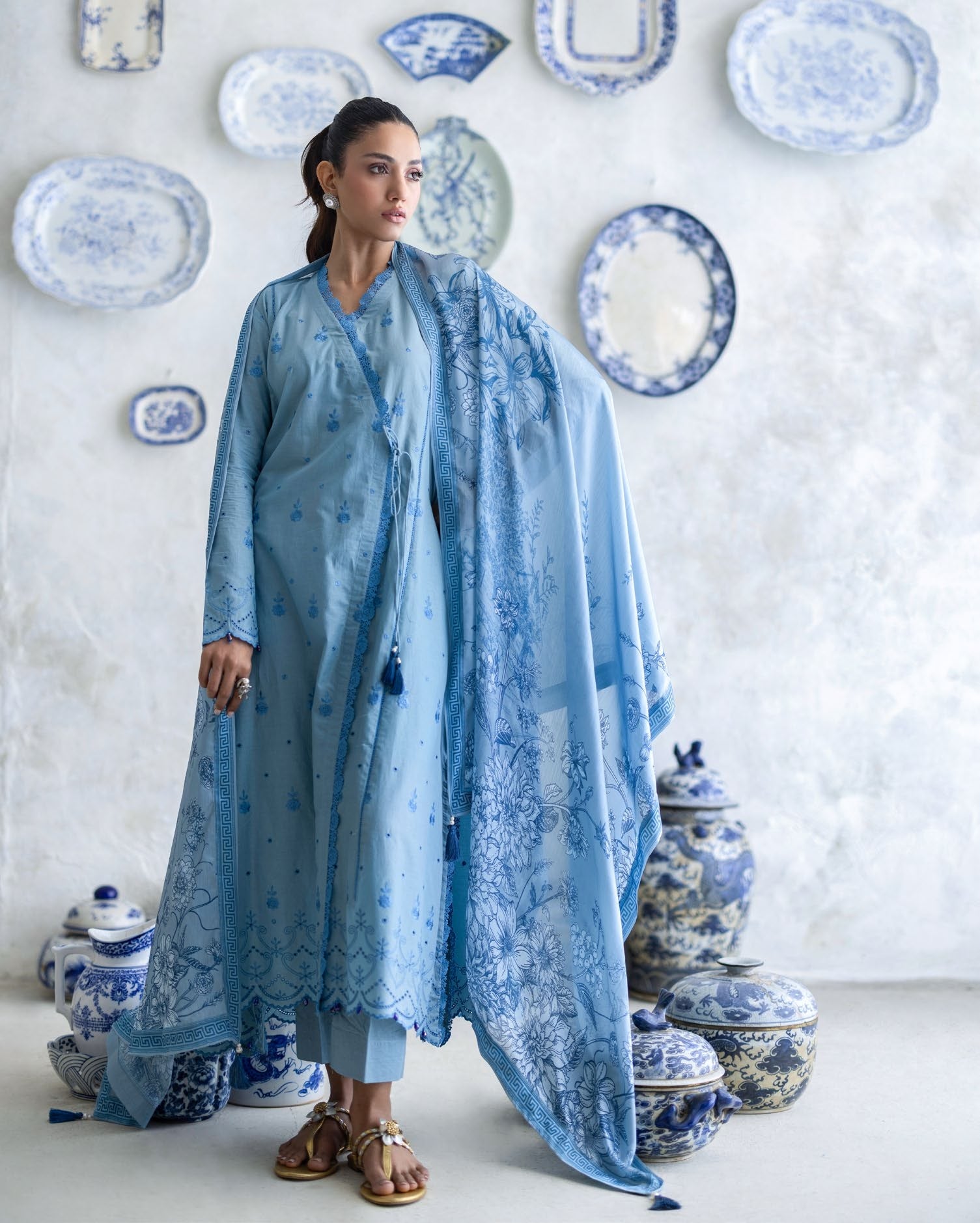 3-piece suit embroidered printed │GulAhmed Lawn│Freesia