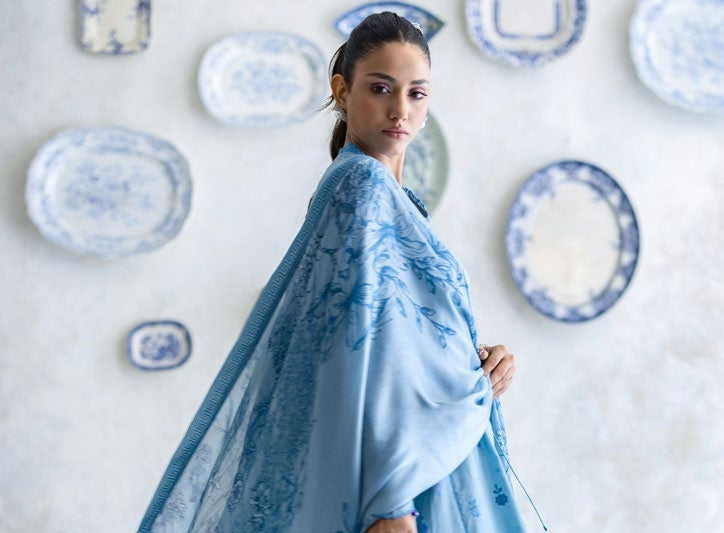 3-piece suit embroidered printed │GulAhmed Lawn│Freesia