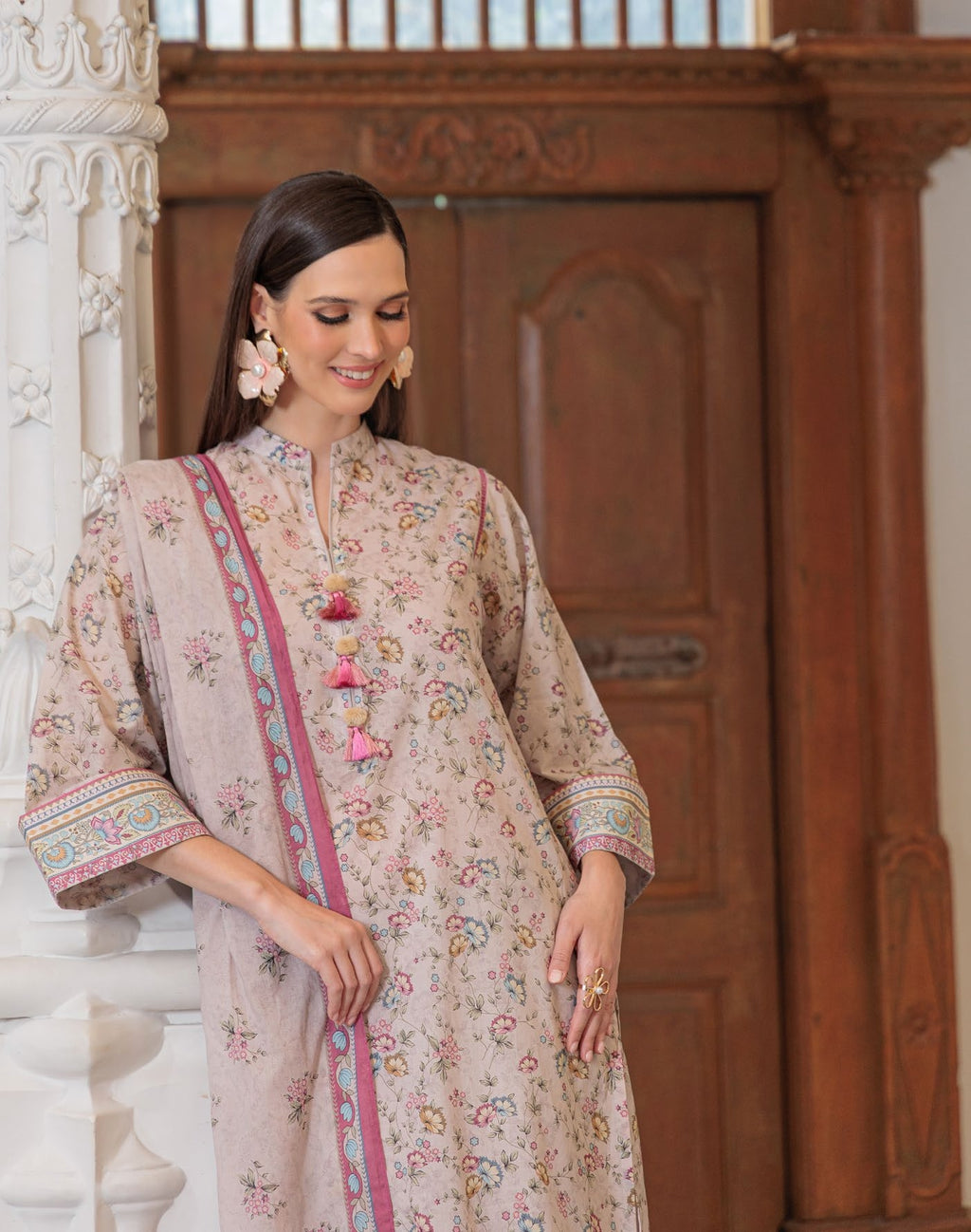 GulAhmed Graceful Hues Printed Lawn Suit