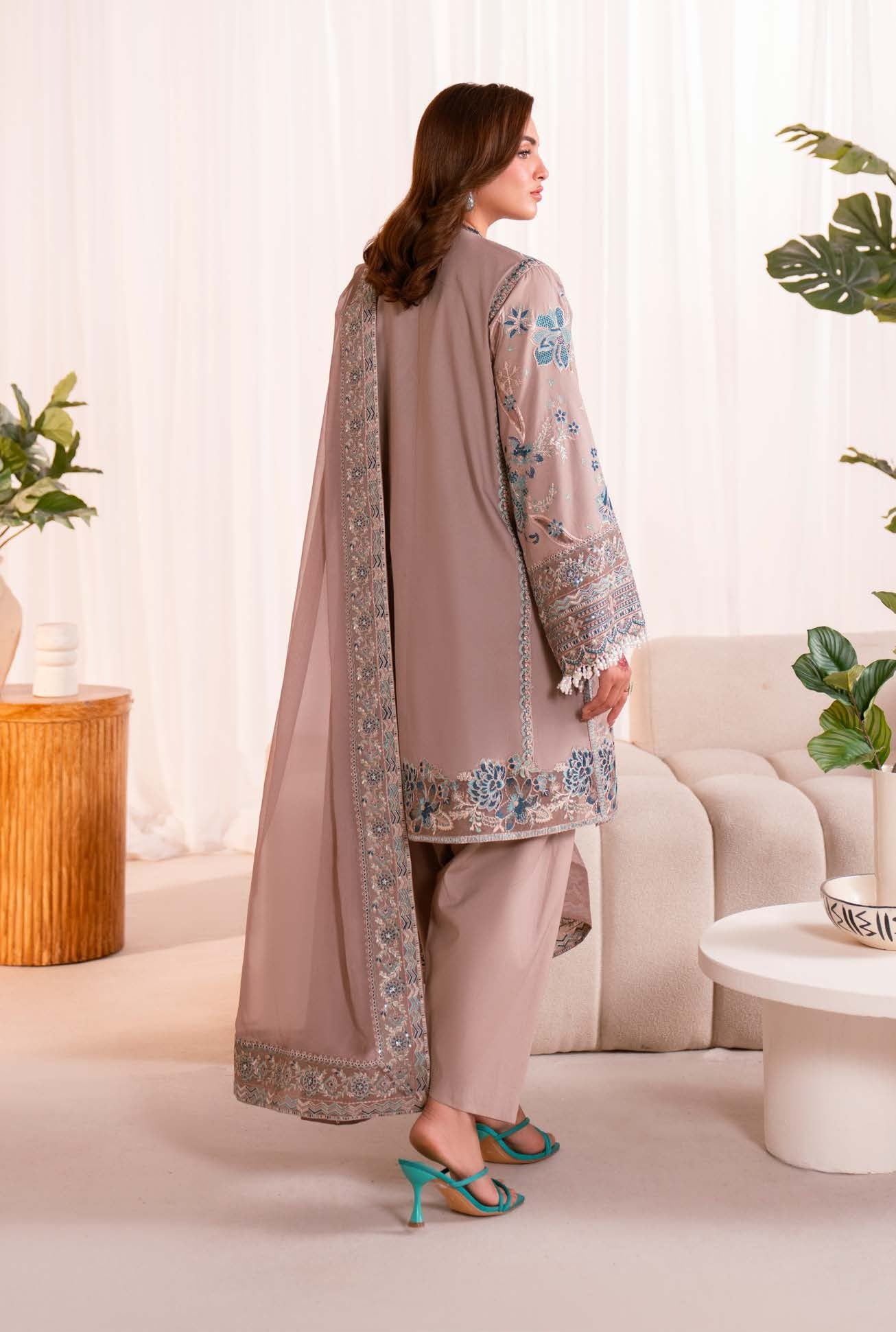 Maryum & Maria unstitched Lawn